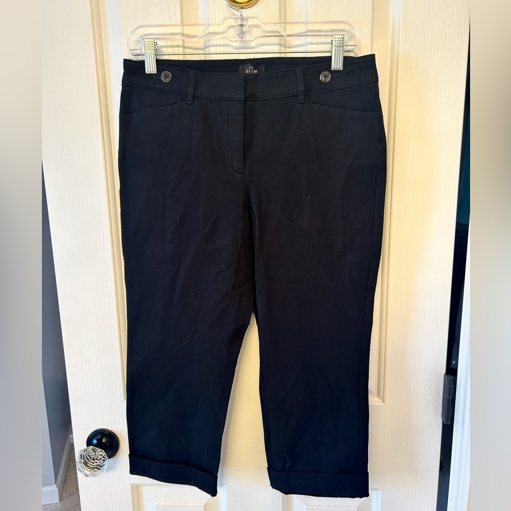 White House Black Market size The Slim Crop black pants